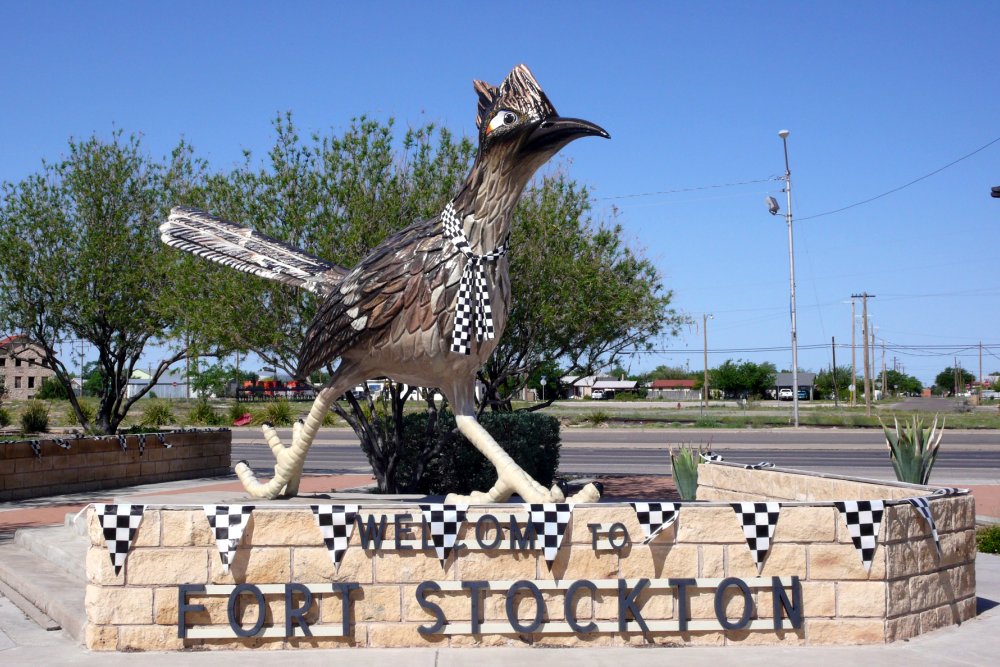 Paisano Pete, Fort Stockton