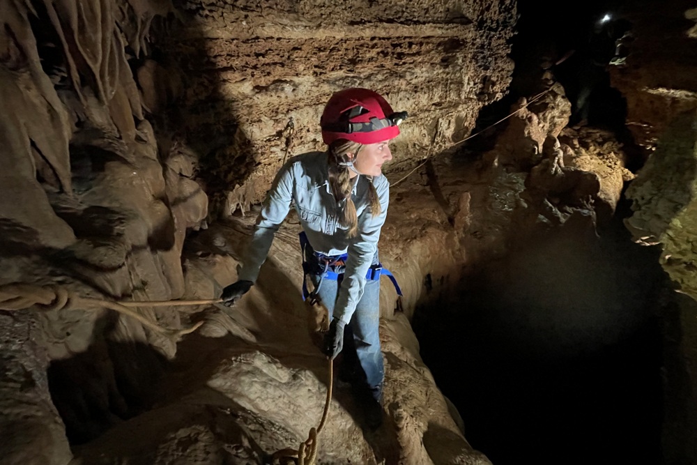 Natural Bridge Caverns